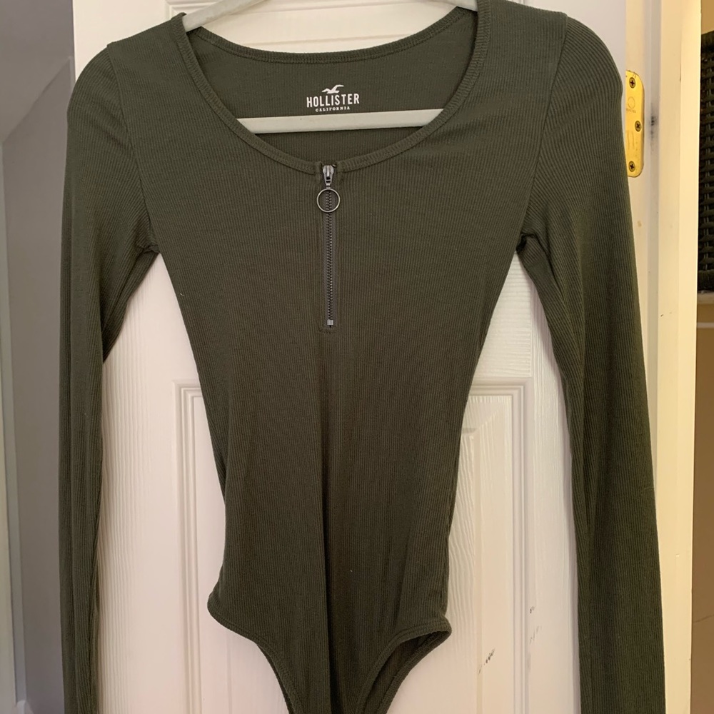 Army Green Hollister Bodysuit with O Zipper